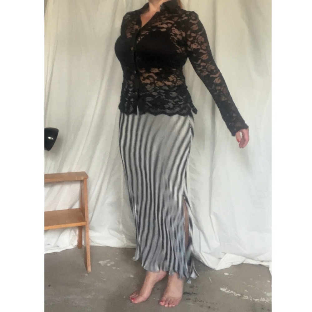 Vintage 90s Skirt, Black and white optical Illusion Maxi skirt, One Size